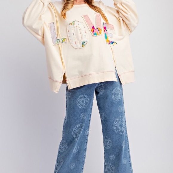 New Easel LOVE Pullover Oversized Sweatshirt Knit Patches Plus Size Top Cream - Picture 8 of 12